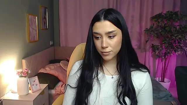 Winonna Ryder online show from 03.18.26