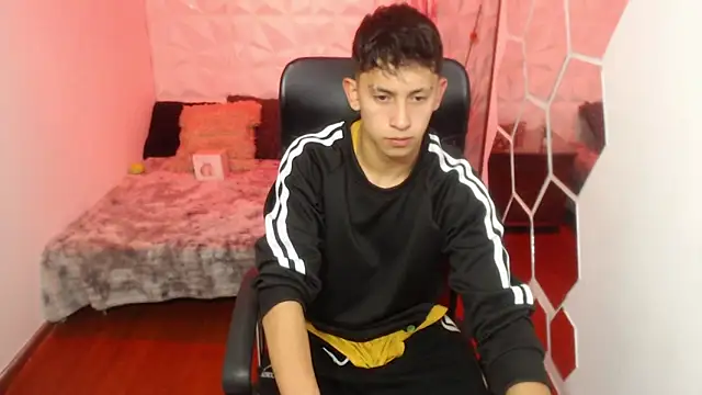 Kei 23 online show from 04.17.26