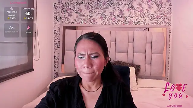Keyla Brunette  online show from 04.28.26