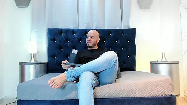 Meduleo  online show from 03.23.26