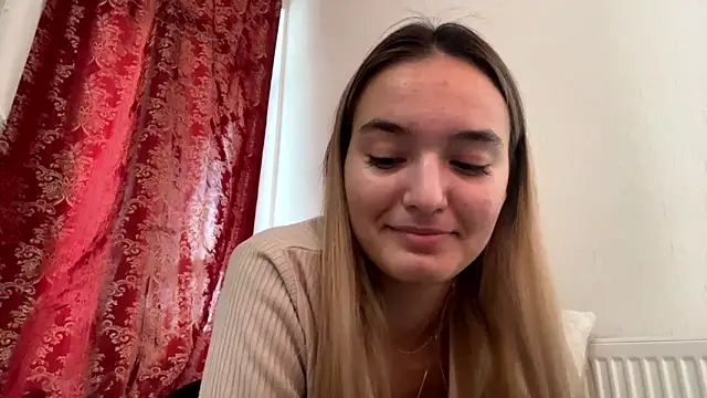 Snapshot of ReathaKiss chatting on 05.26.26 ReathaKiss online show from 05.26.26