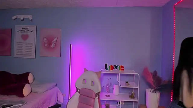 Rachel Wren online show from 06.10.26