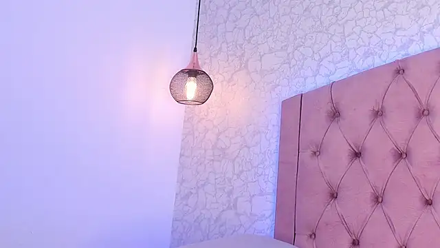 Snapshot of saraa_joness_ chatting on 07.24.26 saraa joness online show from 07.24.26