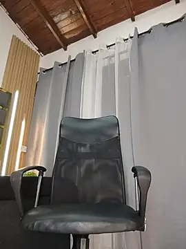 Oliver bigblack cock online show from 05.22.26