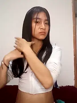 Snapshot of KarolaMendez chatting on 03.28.26 KarolaMendez online show from 03.28.26