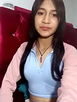 Snapshot of KarolaMendez chatting on 04.01.26 KarolaMendez online show from 04.01.26