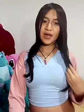 Snapshot of KarolaMendez chatting on 04.22.26 KarolaMendez online show from 04.22.26
