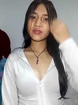 Snapshot of KarolaMendez chatting on 05.14.26 KarolaMendez online show from 05.14.26