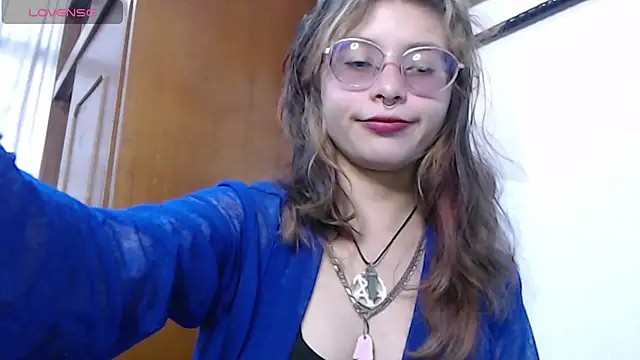 Snapshot of KikyoAndDrey chatting on 06.23.26 KikyoAndDrey online show from 06.23.26