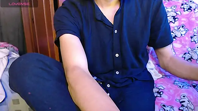Snapshot of KikyoAndDrey chatting on 06.26.26 KikyoAndDrey online show from 06.26.26