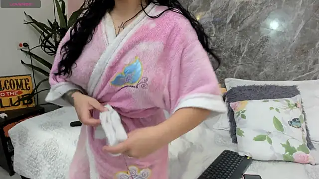 Megan Stein online show from 04.03.26