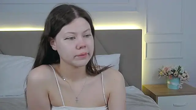 Sophie Rays online show from 04.09.26