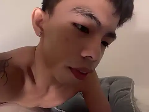 hottasianboy online show from 05.04.26