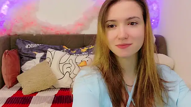 Snapshot of LeenMoonie chatting on 05.30.26 LeenMoonie online show from 05.30.26