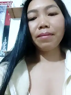 Snapshot of chekoko chatting on 04.29.26 chekoko online show from 04.29.26
