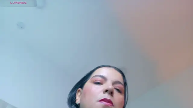 Snapshot of ScarletRause chatting on 07.17.26 ScarletRause online show from 07.17.26