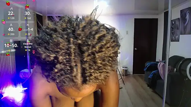 Snapshot of Ebony_rizon chatting on 06.16.26 Ebony rizon online show from 06.16.26