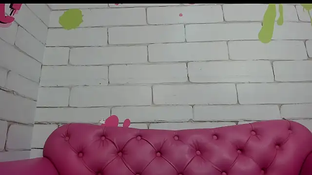 Danna Greyy online show from 04.28.26