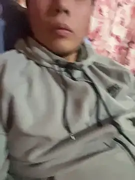 Snapshot of DanielZz69 chatting on 03.20.26 DanielZz69 online show from 03.20.26