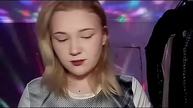 KsUwkA online show from 03.15.26