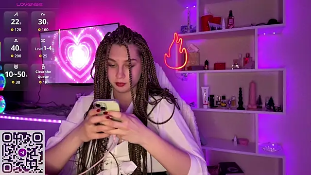Olivia 132 online show from 04.25.26