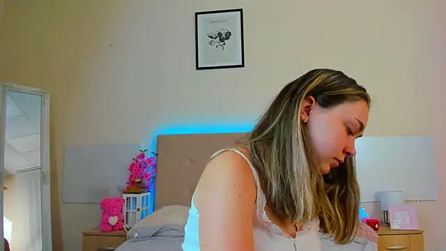 MelanieCuty online show from 07.24.26