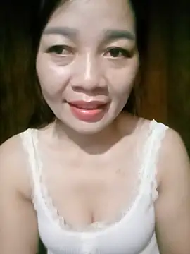 Yiyi102300 online show from 05.22.26
