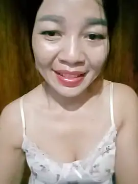 Yiyi102300 online show from 05.27.26