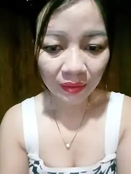 Yiyi102300 online show from 06.14.26
