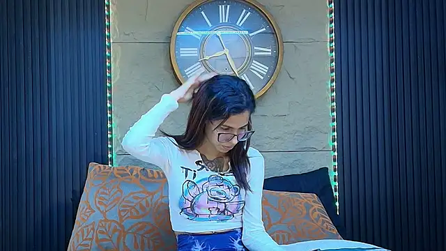 Snapshot of Emily_Lopera chatting on 07.10.26 Emily Lopera online show from 07.10.26