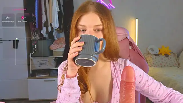 GoldenSunBunny online show from 06.08.26