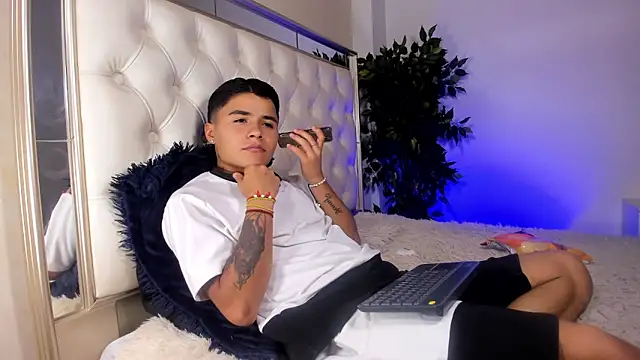 Liam Dustin online show from 05.31.26