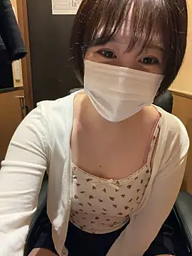 Snapshot of UTATANE_ chatting on 03.17.26 UTATANE online show from 03.17.26