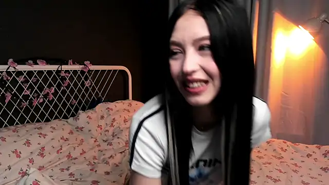Snapshot of lizaa_breeze chatting on 07.23.26 lizaa breeze online show from 07.23.26