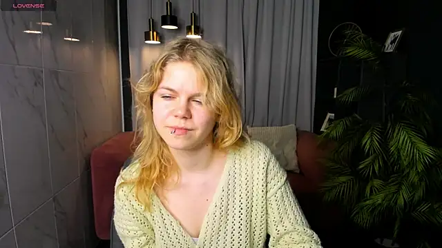 ElizabethVane online show from 06.09.26
