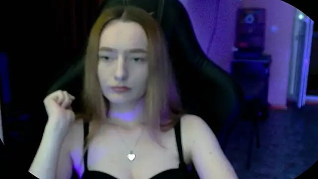 Snapshot of dilanklaver chatting on 03.28.26 dilanklaver online show from 03.28.26