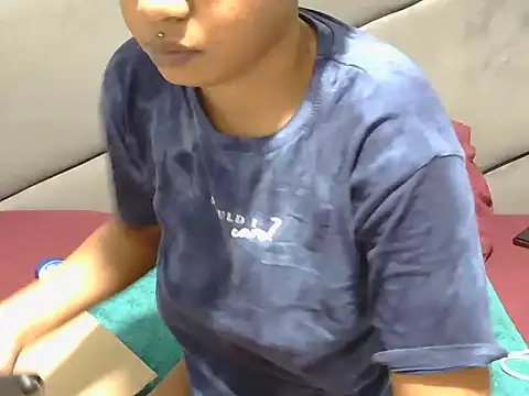 Melitaxx online show from 04.10.26