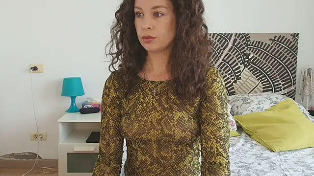 IreneBlue  online show from 05.28.26