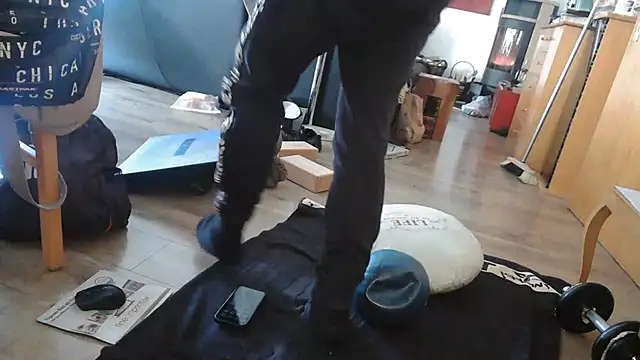 Snapshot of Thomate24 chatting on 03.20.26 Thomate24 online show from 03.20.26