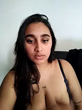 Mia skyy18 online show from 03.27.26