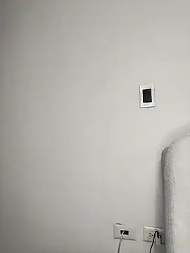 Mia skyy18 online show from 04.19.26