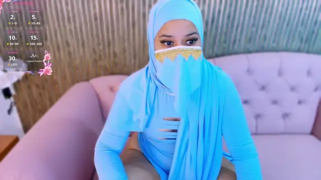 Aminaa Kaarim online show from 03.26.26