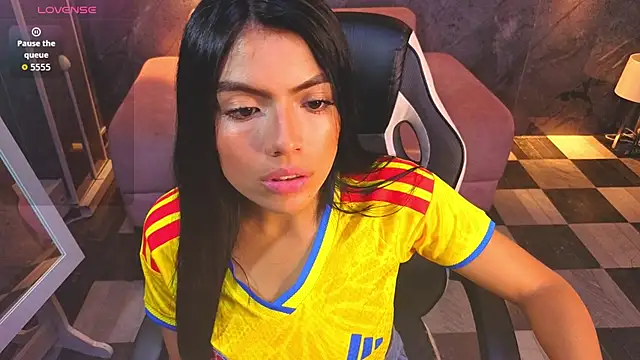  Charlottee b online show from 06.27.26