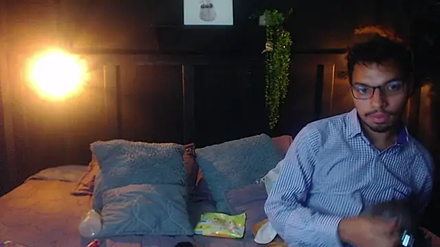 naughtycouplex  online show from 03.18.26