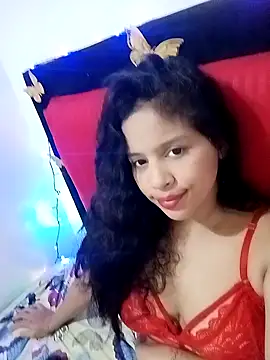 Snapshot of Valentinahulson chatting on 03.16.26 Valentinahulson online show from 03.16.26