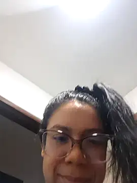 Snapshot of Aila_Phone chatting on 05.05.26 Aila Phone online show from 05.05.26