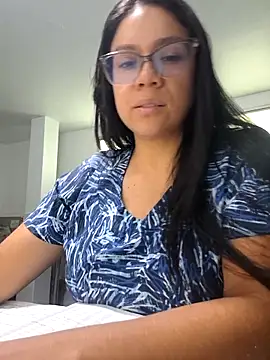 Snapshot of Aila_Phone chatting on 05.31.26 Aila Phone online show from 05.31.26