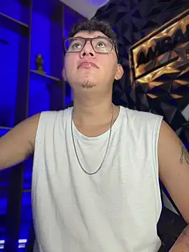 Snapshot of sirkisa chatting on 03.15.26 sirkisa online show from 03.15.26