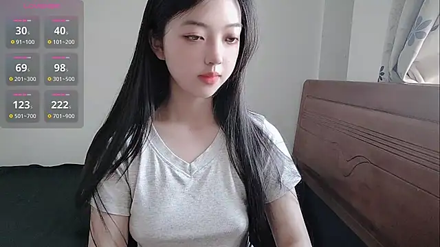 Snapshot of oblakitty_ chatting on 05.04.26 oblakitty online show from 05.04.26