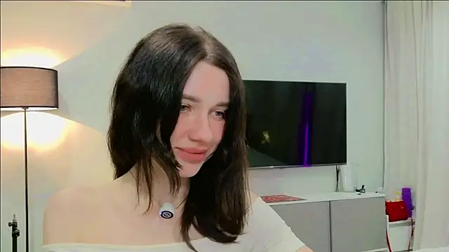Snapshot of Nicolekira chatting on 03.27.26 Nicolekira online show from 03.27.26
